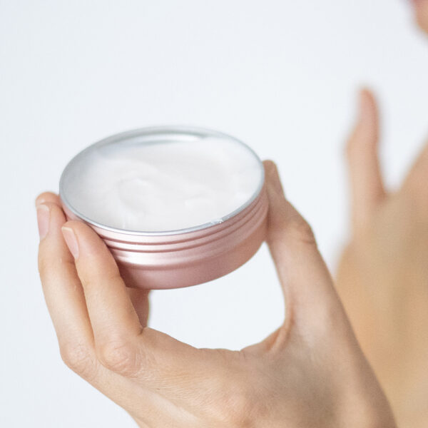 Crema facial <br>y<br> corporal <br>Agua de Rosas - Imagen 2